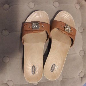 Dr. Scholl's faux-wood slides in tan, size 7, new